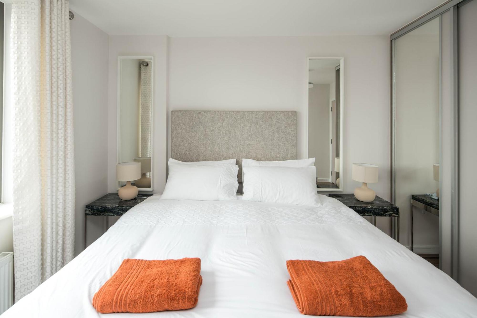 Canning Town -2 Bed Luxury Apartment 伦敦 外观 照片