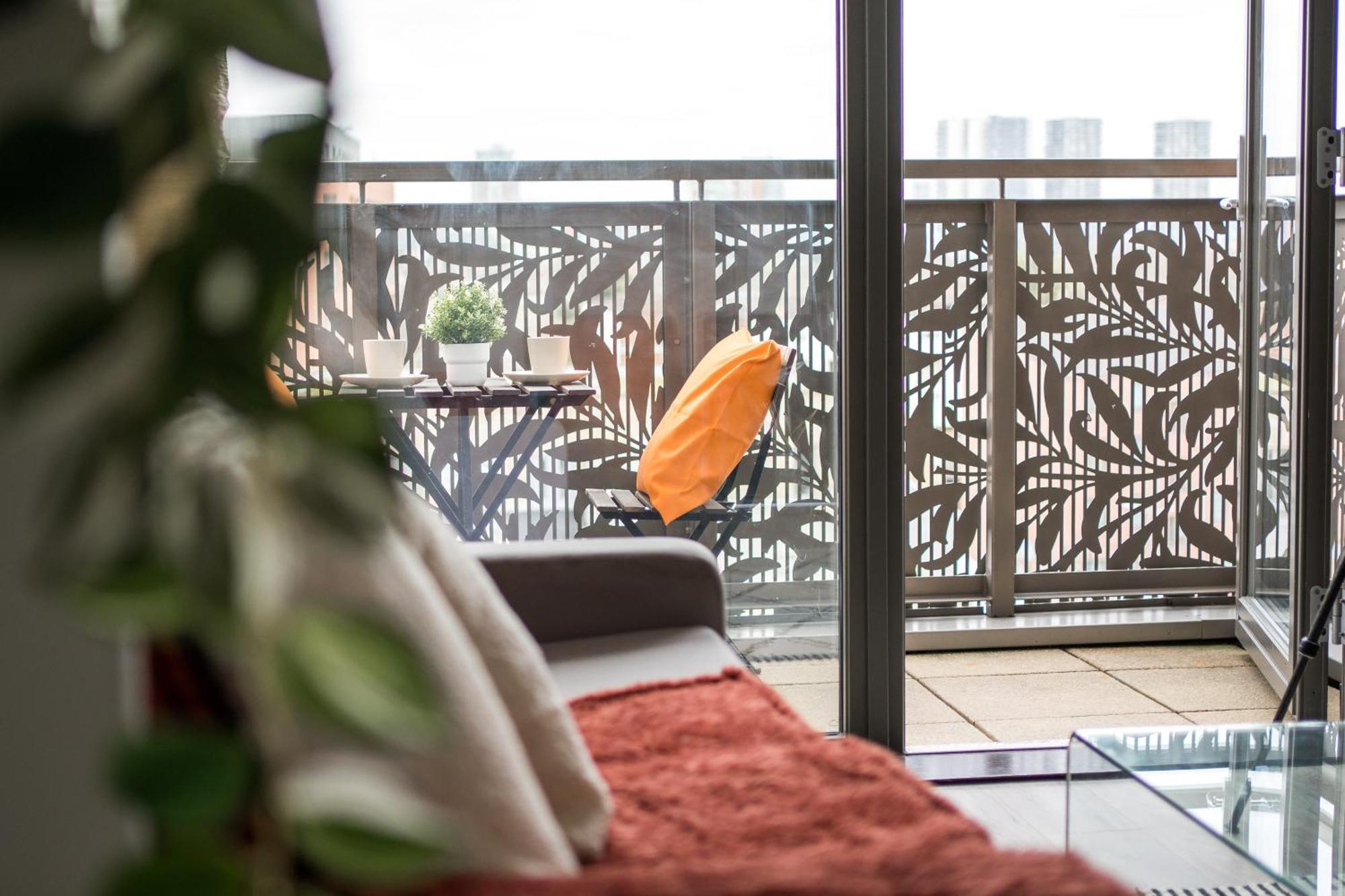Canning Town -2 Bed Luxury Apartment 伦敦 外观 照片